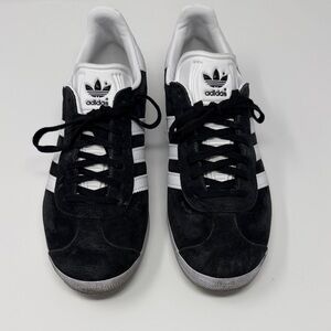 Men’s Adidas Gazelle Black and white size 9